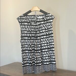 Calvin Klein Black and White Sleeveless Sheath Dress